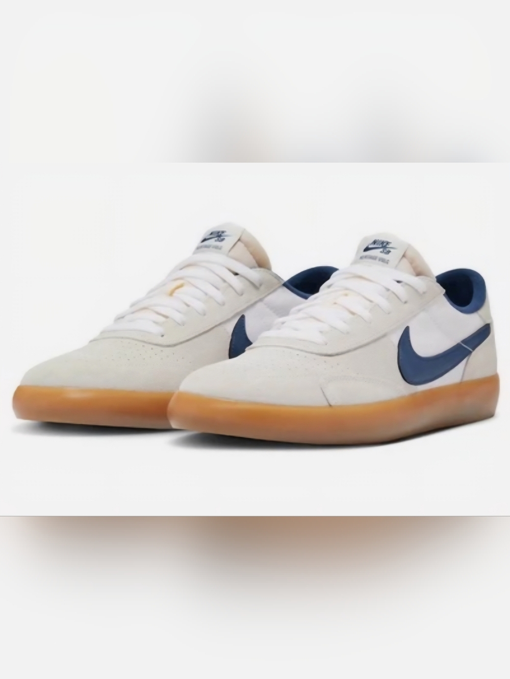 Nike Heritage Vulc  Low-Top Sneakers in White with Navy Swoosh and Gum Sole